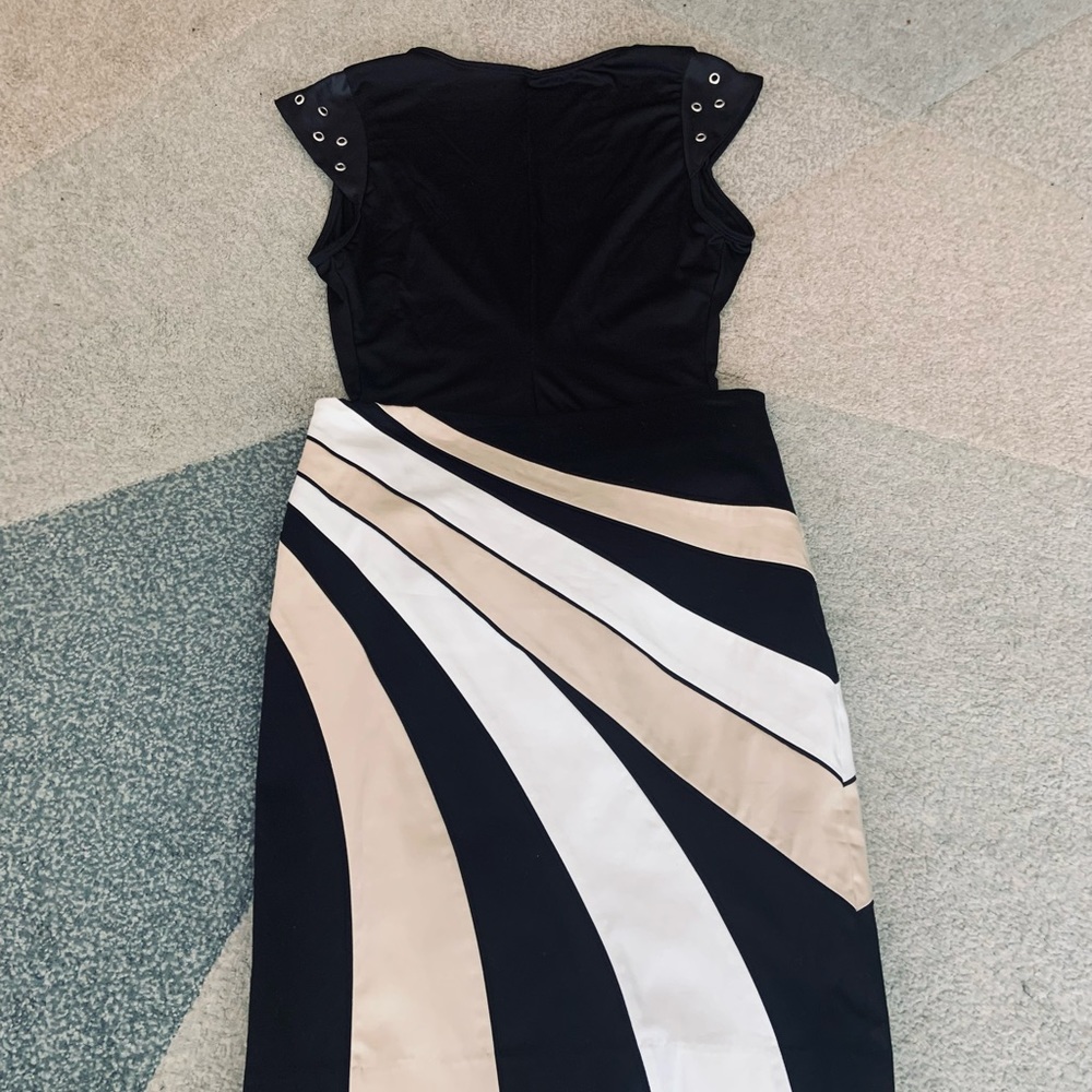White House Black Market Pencil Skirt - Picture 3 of 8